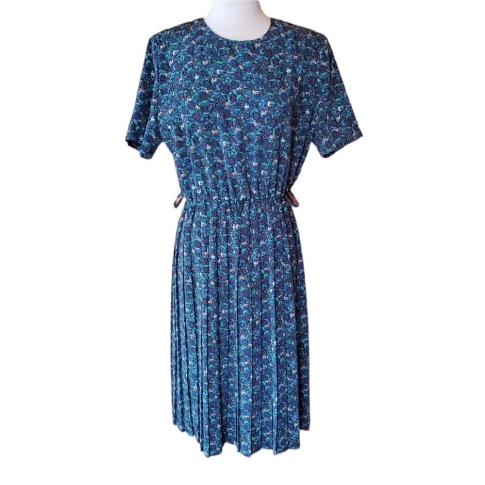 1980s Breli Originals Floral, Accordion Pleated Dr